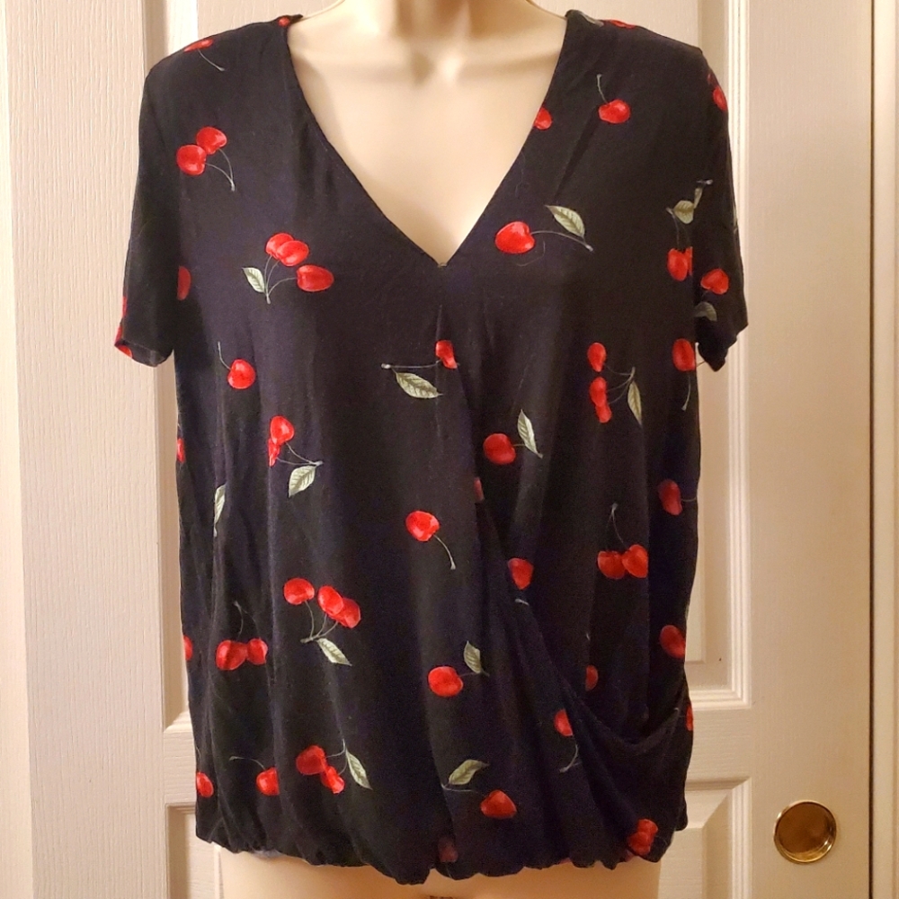 Love, Fire | Cherry Print Bubble Hem short sleeve V-neck Mock Wrap top